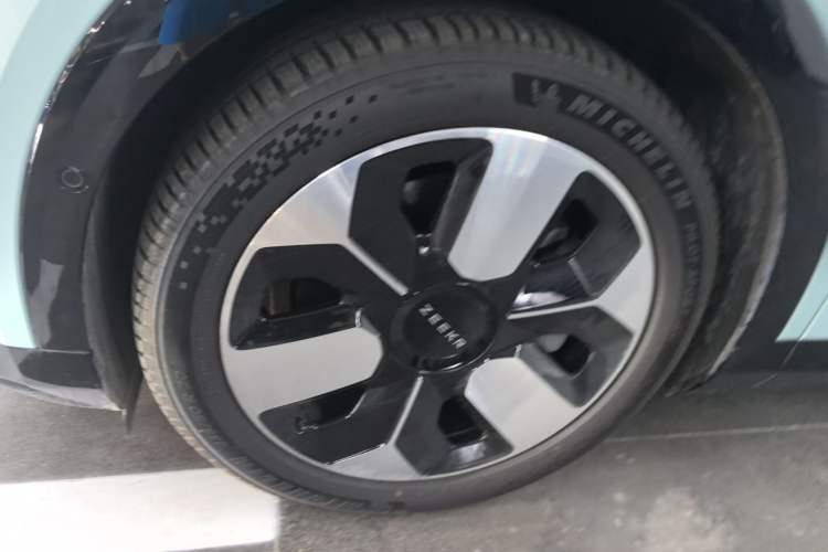 Used Zeekr MIX 2025 Intelligent Driving Version Left Front Wheel Hub