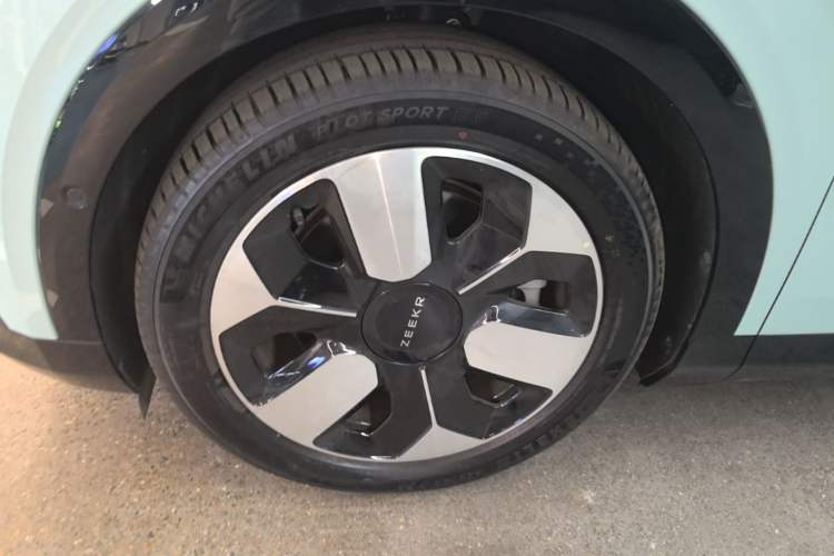 Used Zeekr MIX 2025 Intelligent Driving Version Left Front Wheel Hub