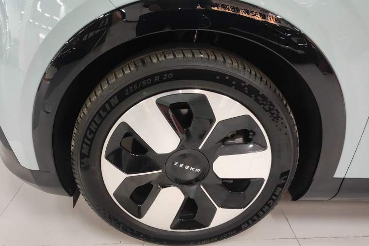 Used Zeekr MIX 2025 Long-Range Intelligent Driving Edition Left Front Wheel Hub