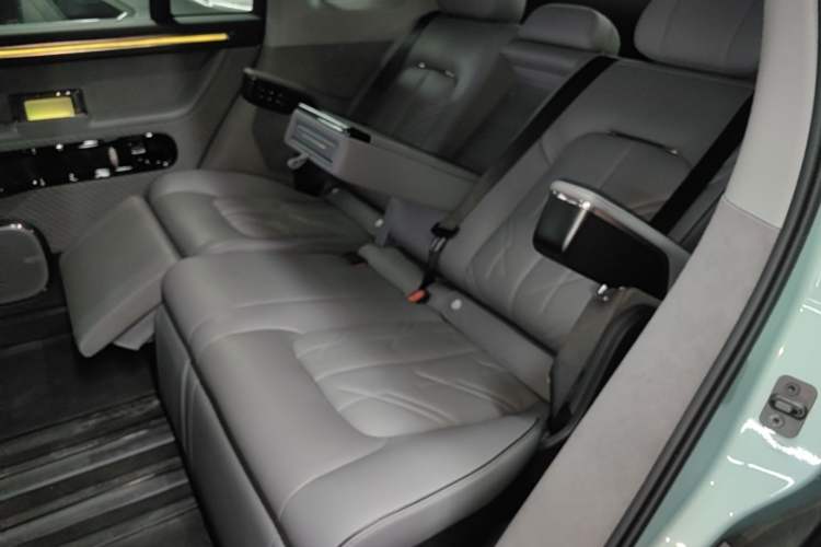Used Zeekr MIX 2025 Intelligent Driving Version Left Rear Seat