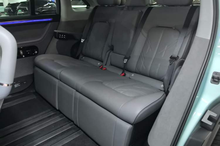 Used Zeekr MIX 2025 Intelligent Driving Version Left Rear Seat