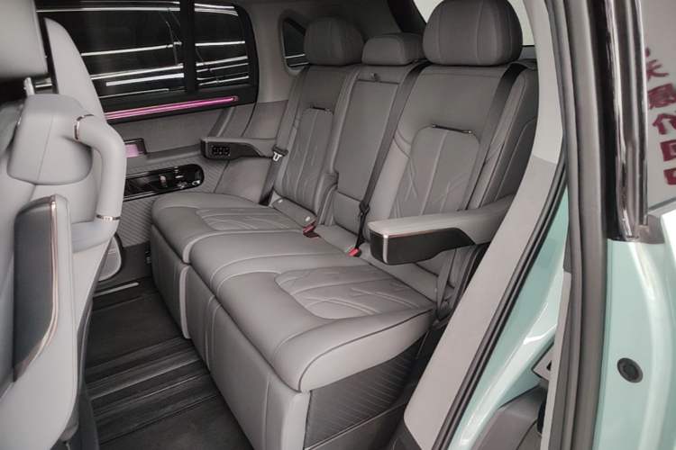 Used Zeekr MIX 2025 Intelligent Driving Version Left Rear Seat
