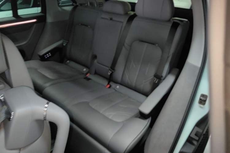 Used Zeekr MIX 2025 Intelligent Driving Version Left Rear Seat