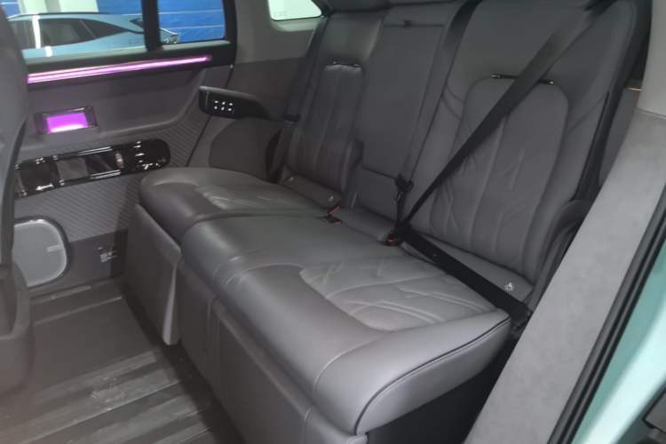 Used Zeekr MIX 2025 Intelligent Driving Version Left Rear Seat