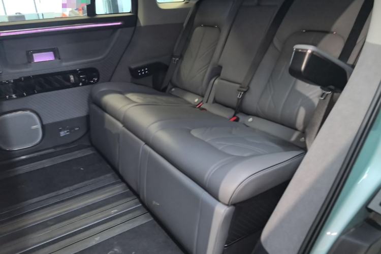 Used Zeekr MIX 2025 Intelligent Driving Version Left Rear Seat