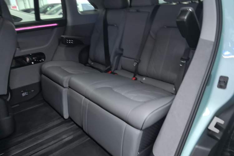 Used Zeekr MIX 2025 Intelligent Driving Version Left Rear Seat