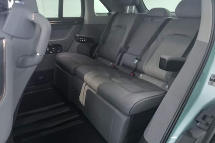 Used Zeekr MIX 2025 Intelligent Driving Version Left Rear Seat