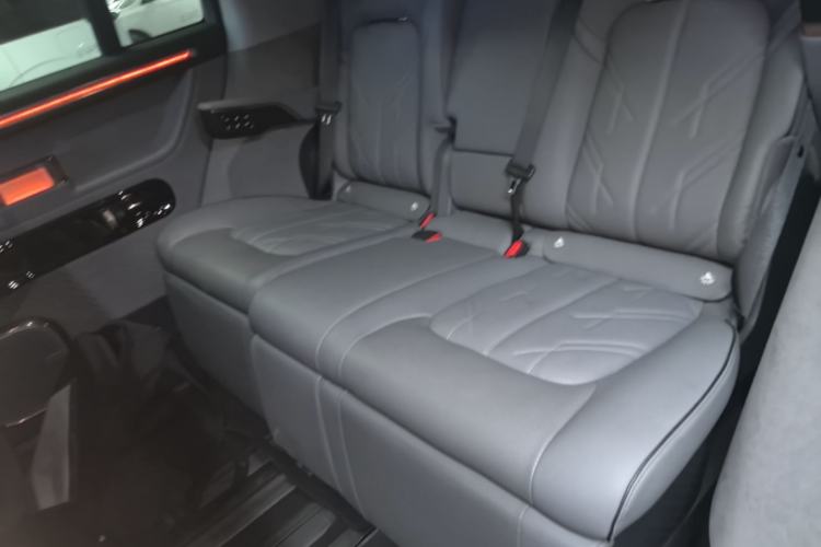 Used Zeekr MIX 2025 Intelligent Driving Version Left Rear Seat