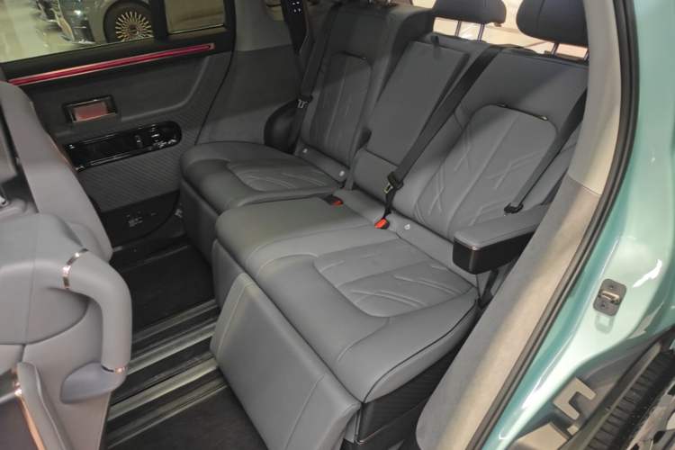 Used Zeekr MIX 2025 Intelligent Driving Version Left Rear Seat