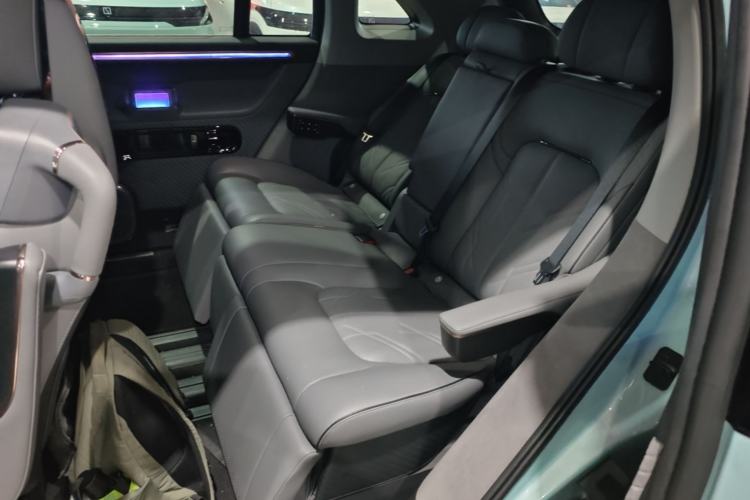 Used Zeekr MIX 2025 Intelligent Driving Version Left Rear Seat