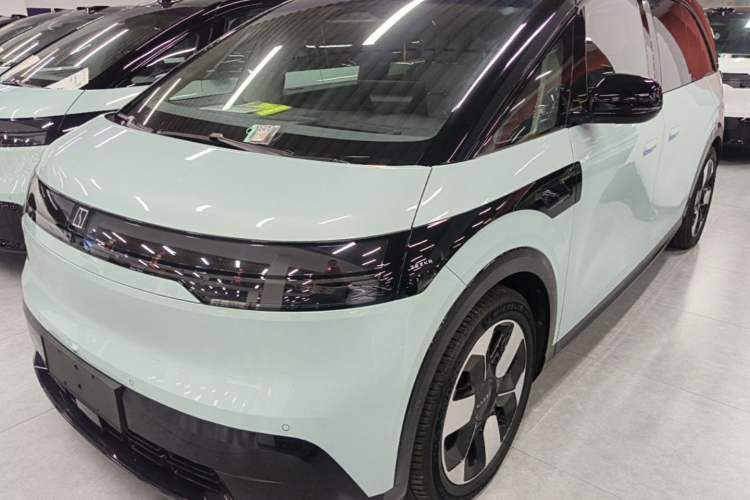 Zeekr MIX 2025 Intelligent Driving Version