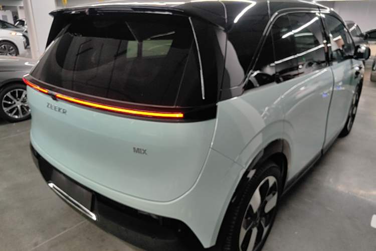 Used Zeekr MIX 2025 Intelligent Driving Version Rear Right 45 Deg