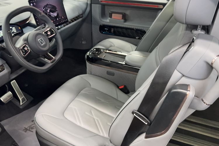 Used Zeekr MIX 2025 Long-Range Intelligent Driving Edition Right Front Seat