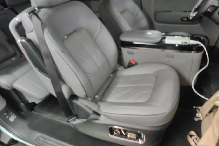 Used Zeekr MIX 2025 Intelligent Driving Version Right Front Seat