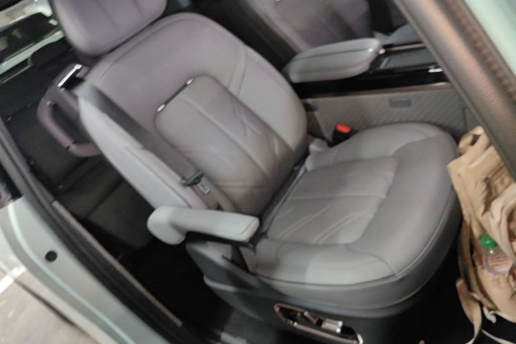 Used Zeekr MIX 2025 Intelligent Driving Version Right Front Seat
