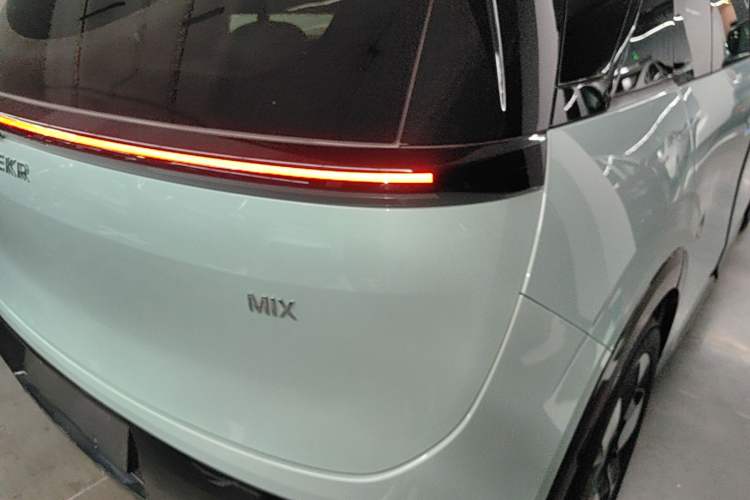 Used Zeekr MIX 2025 Intelligent Driving Version Right Rear Taillight