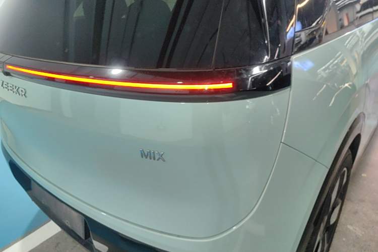 Used Zeekr MIX 2025 Intelligent Driving Version Right Rear Taillight