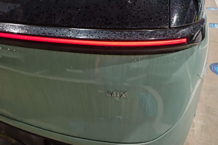 Used Zeekr MIX 2025 Intelligent Driving Version Right Rear Taillight