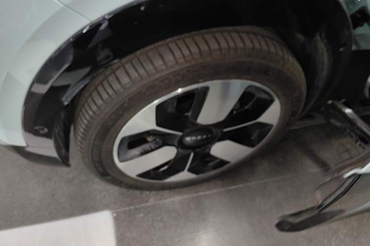 Used Zeekr MIX 2025 Intelligent Driving Version Right Rear Wheel Hub