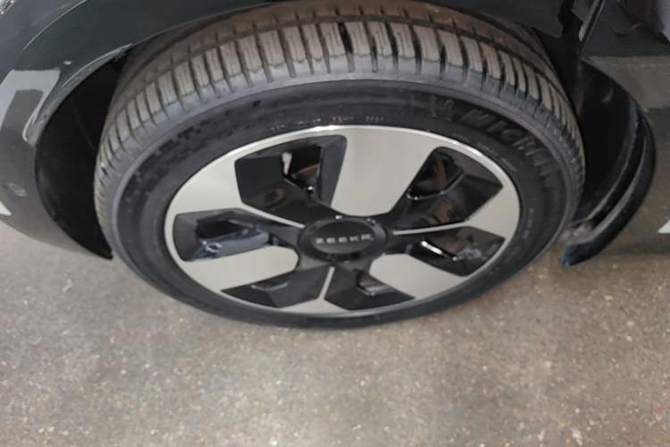 Used Zeekr MIX 2025 Intelligent Driving Version Right Rear Wheel Hub