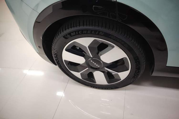 Used Zeekr MIX 2025 Intelligent Driving Version Right Rear Wheel Hub
