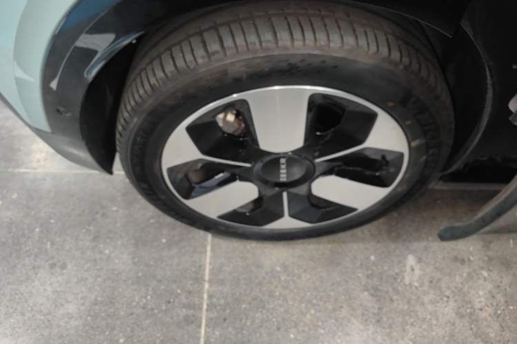 Used Zeekr MIX 2025 Intelligent Driving Version Right Rear Wheel Hub