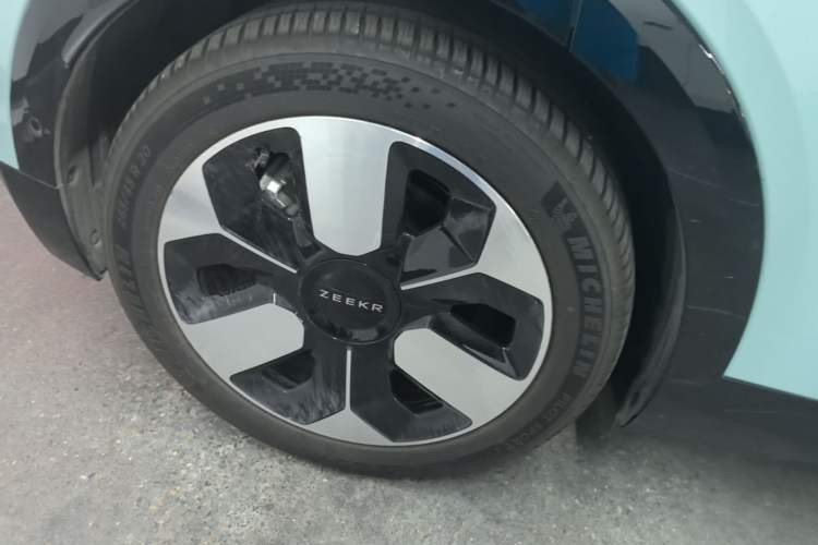 Used Zeekr MIX 2025 Intelligent Driving Version Right Rear Wheel Hub