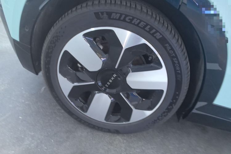 Used Zeekr MIX 2025 Intelligent Driving Version Right Rear Wheel Hub