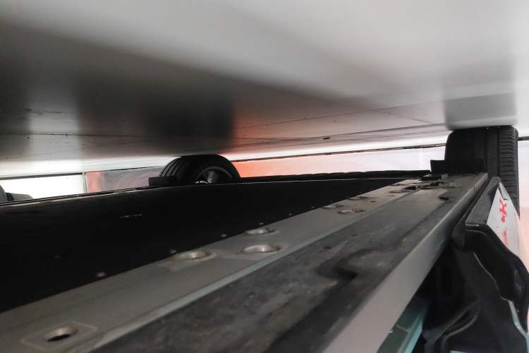 Used Zeekr MIX 2025 Long-Range Intelligent Driving Edition Right Side Sill