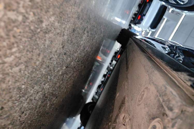 Used Zeekr MIX 2025 Intelligent Driving Version Right Side Sill