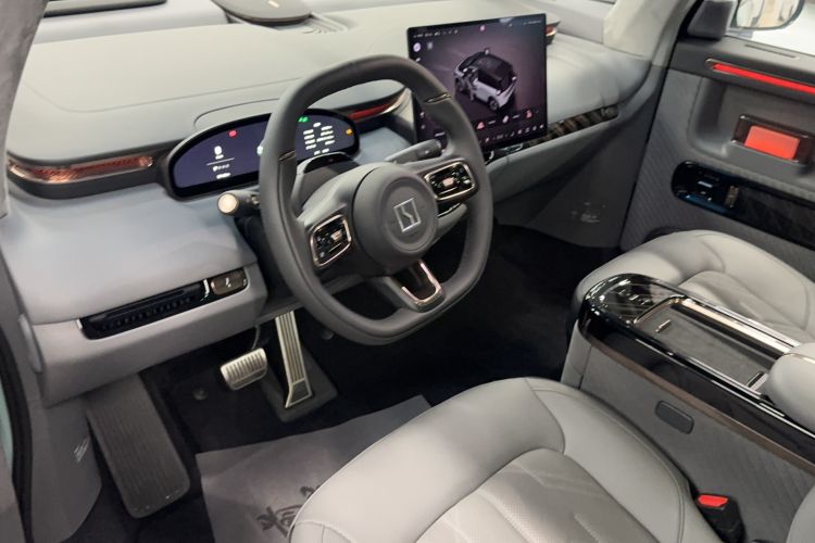 Used Zeekr MIX 2025 Long-Range Intelligent Driving Edition Steering Wheel