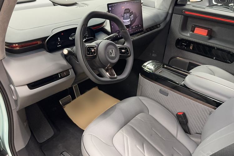 Used Zeekr MIX 2025 Long-Range Intelligent Driving Edition Steering Wheel