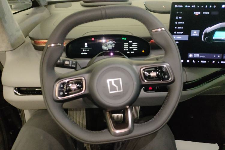 Used Zeekr MIX 2025 Long-Range Intelligent Driving Edition Steering Wheel