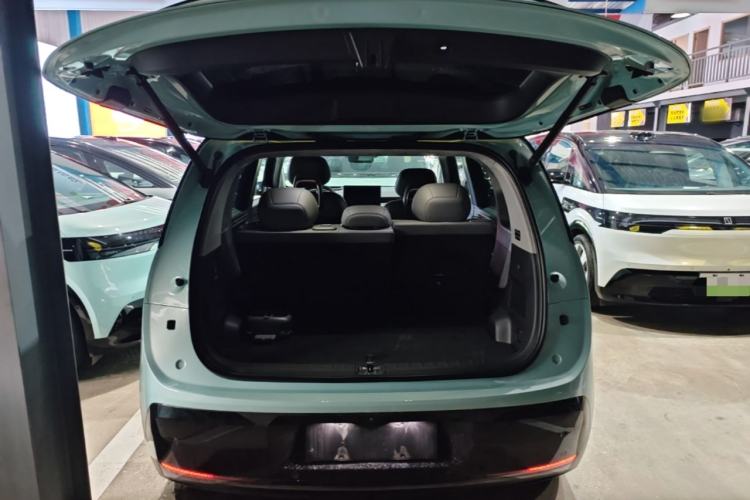Used Zeekr MIX 2025 Intelligent Driving Version Trunk