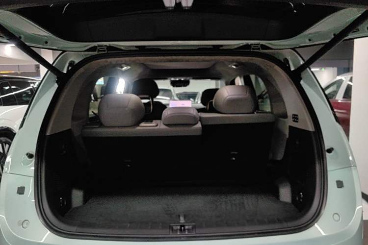 Used Zeekr MIX 2025 Intelligent Driving Version Trunk