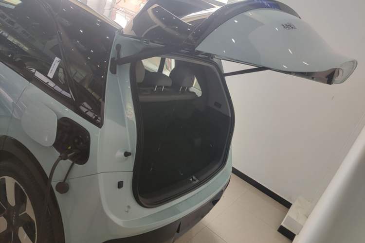 Used Zeekr MIX 2025 Intelligent Driving Version Trunk