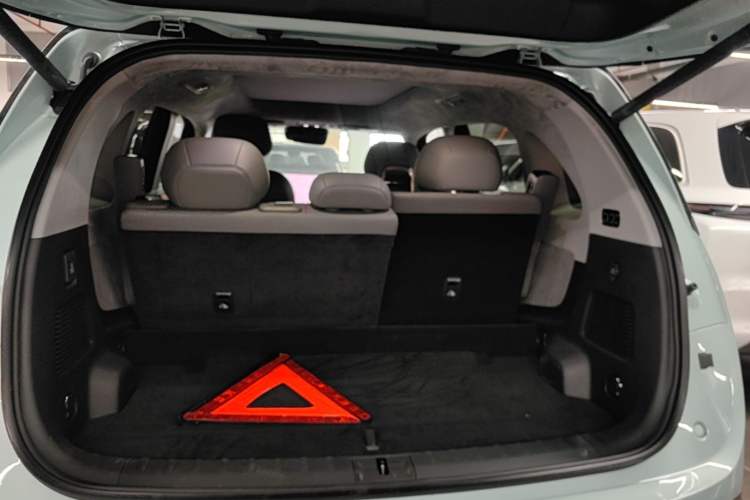 Used Zeekr MIX 2025 Intelligent Driving Version Trunk