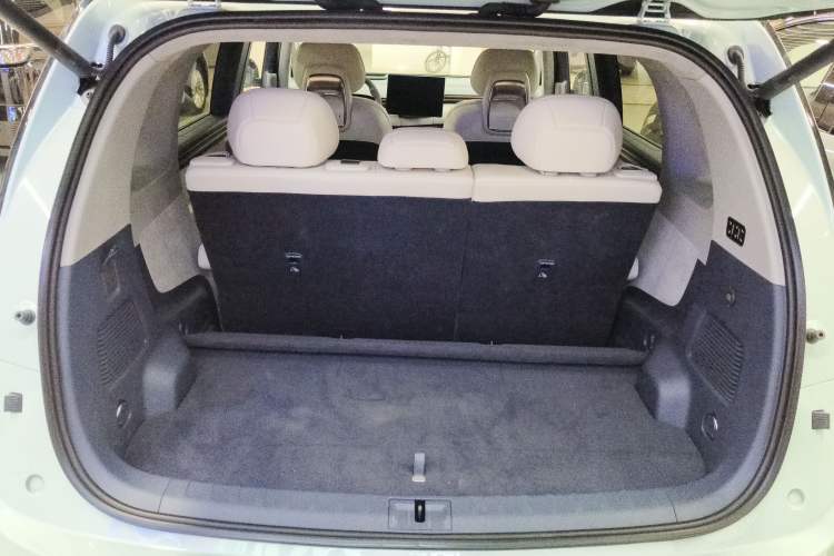 Used Zeekr MIX 2025 Long-Range Intelligent Driving Edition Trunk
