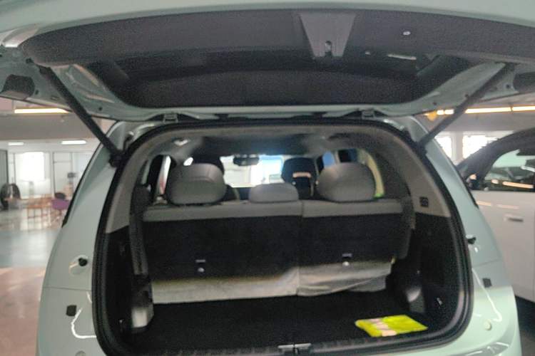 Used Zeekr MIX 2025 Intelligent Driving Version Trunk
