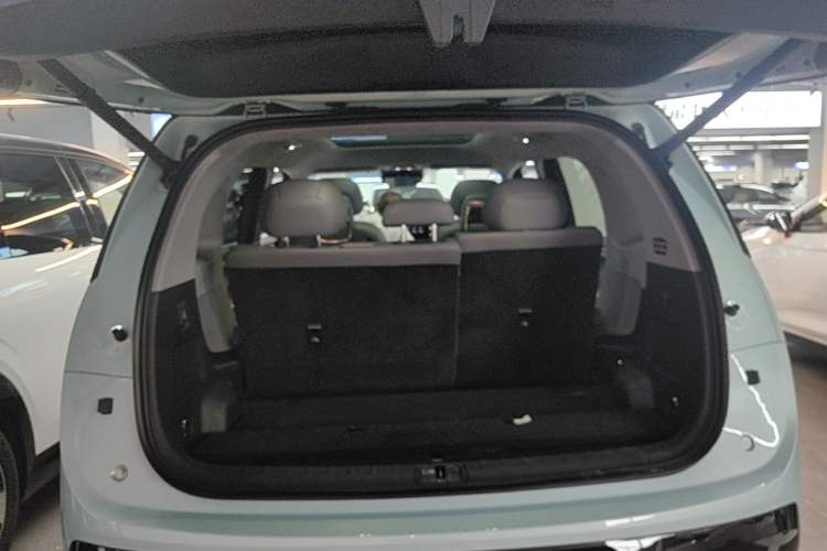 Used Zeekr MIX 2025 Intelligent Driving Version Trunk