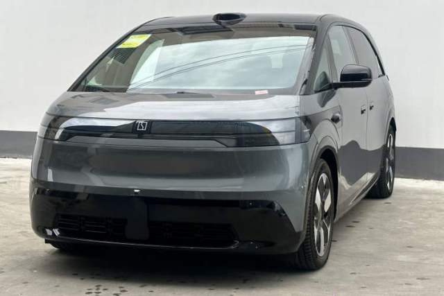 Used Zeekr MIX 2025 Intelligent Driving Version