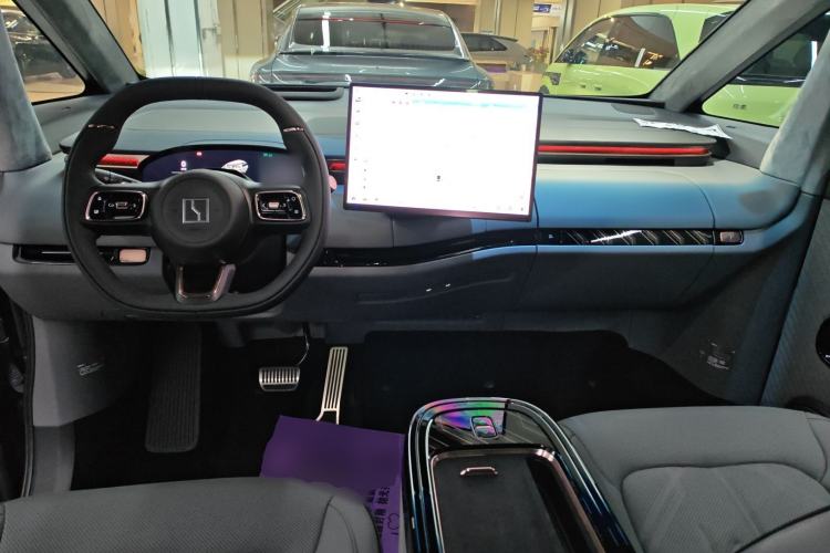 Used Zeekr MIX 2025 Long-Range Intelligent Driving Edition Center Console