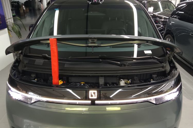 Used Zeekr MIX 2025 Long-Range Intelligent Driving Edition Engine Bay