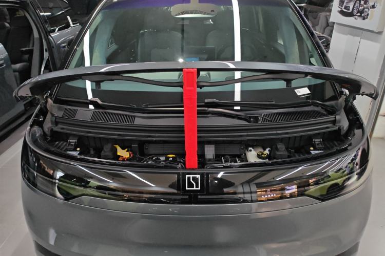 Used Zeekr MIX 2025 Long-Range Intelligent Driving Edition Engine Bay
