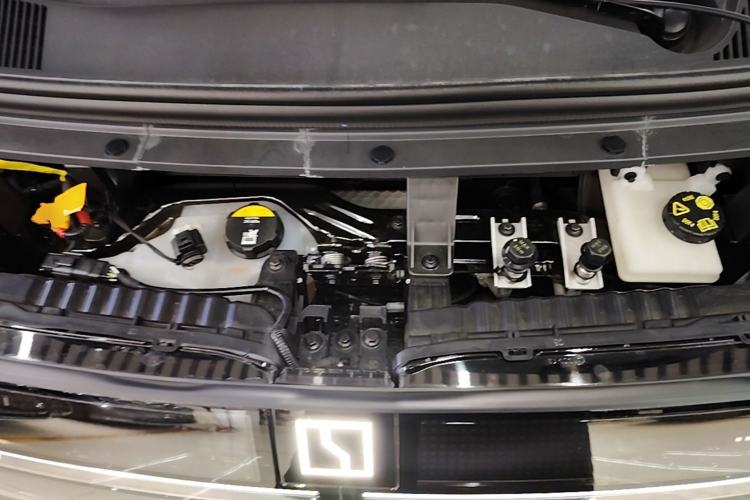 Used Zeekr MIX 2025 Long-Range Intelligent Driving Edition Engine Bay