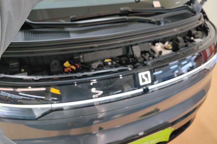 Used Zeekr MIX 2025 Long-Range Intelligent Driving Edition Engine Bay