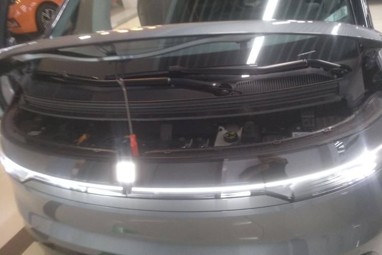 Used Zeekr MIX 2025 Long-Range Intelligent Driving Edition Engine Bay
