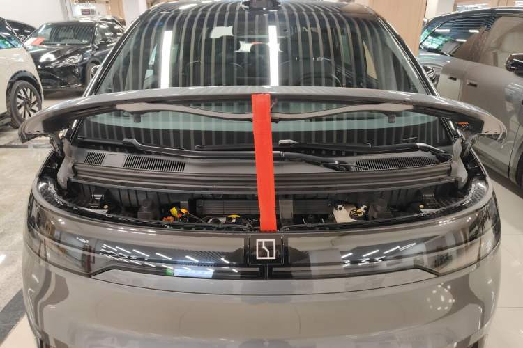 Used Zeekr MIX 2025 Long-Range Intelligent Driving Edition Engine Bay