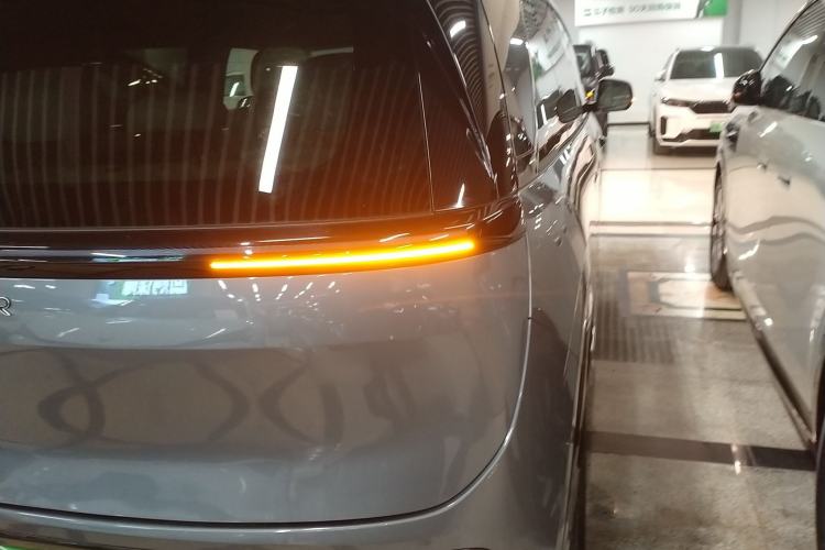 Used Zeekr MIX 2025 Long-Range Intelligent Driving Edition Exterior 1