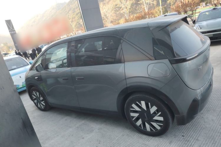 Used Zeekr MIX 2025 Long-Range Intelligent Driving Edition Exterior 2